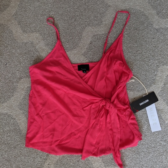 NWT Pink Sleeveless Wrap Top - Picture 3 of 5